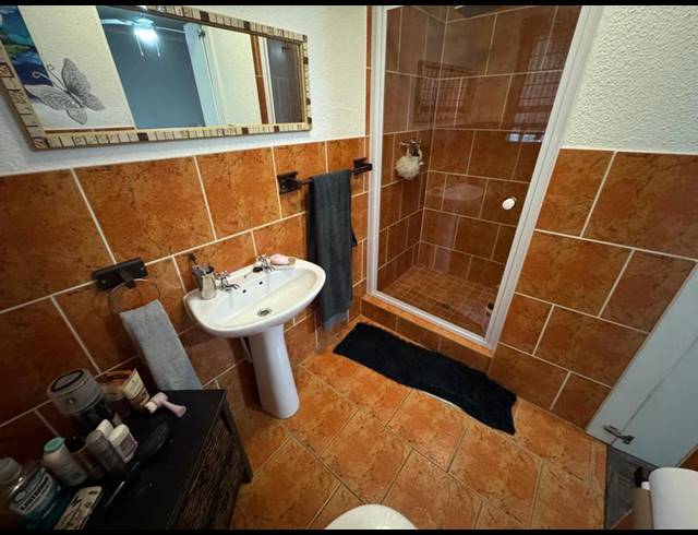 4 BEDROOM CLUSTER FOR SALE IN GLEN MARAIS